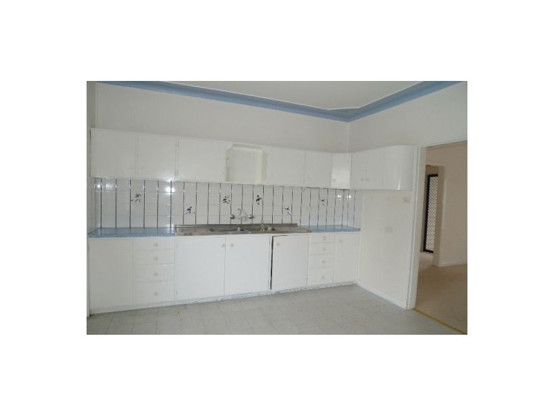 2 Riverhill Ave, Forestville NSW 2087