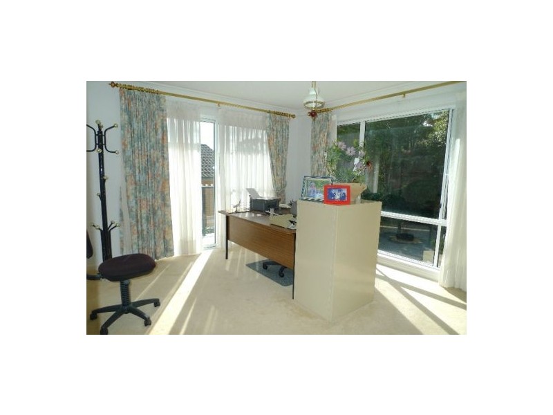 40 Drumcliff Ave, Killarney Heights NSW 2087