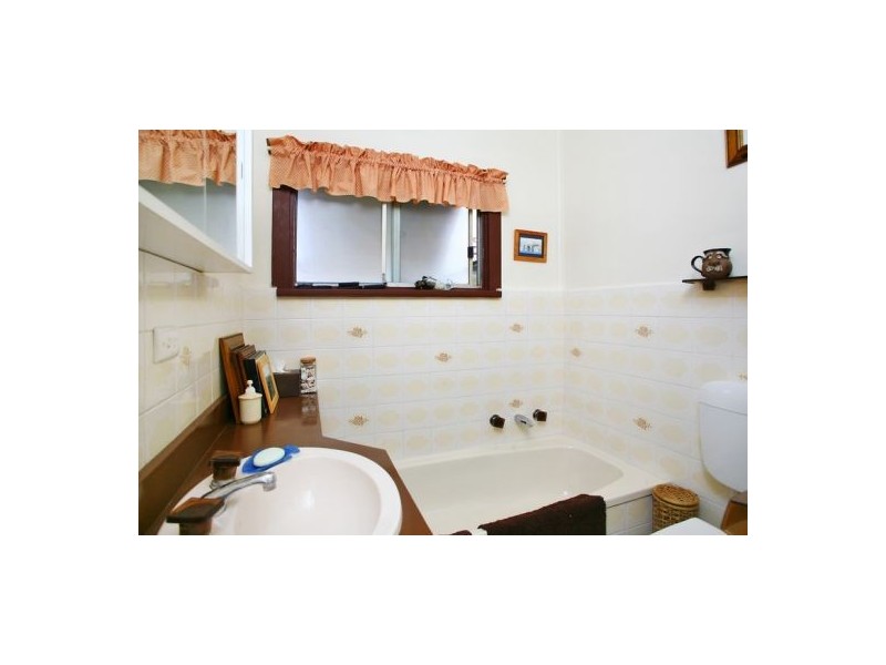 18 Ryrie Ave, Forestville NSW 2087