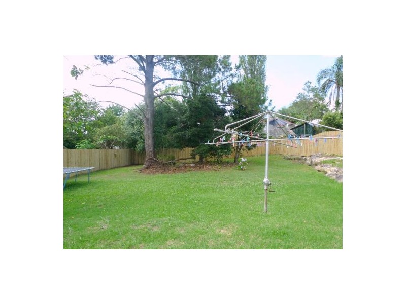 16 Alkoomie Ave, Forestville NSW 2087