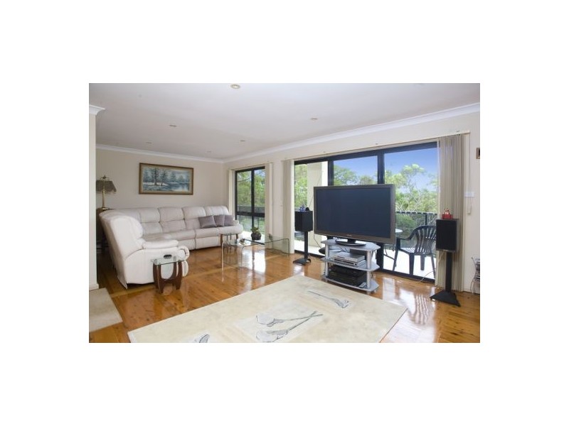 136 Killarney Drive, Killarney Heights NSW 2087