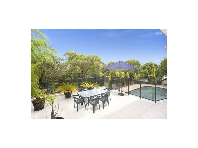 136 Killarney Drive, Killarney Heights NSW 2087