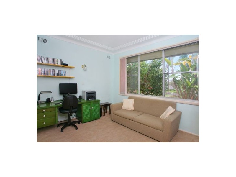 4 Stinson Place, Forestville NSW 2087