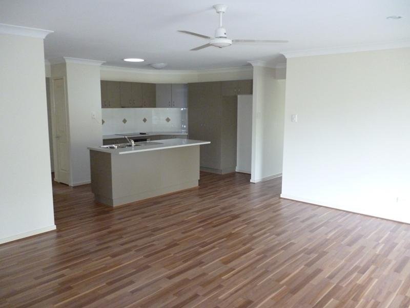 32 Oliver Drive, Redbank Plains QLD 4301