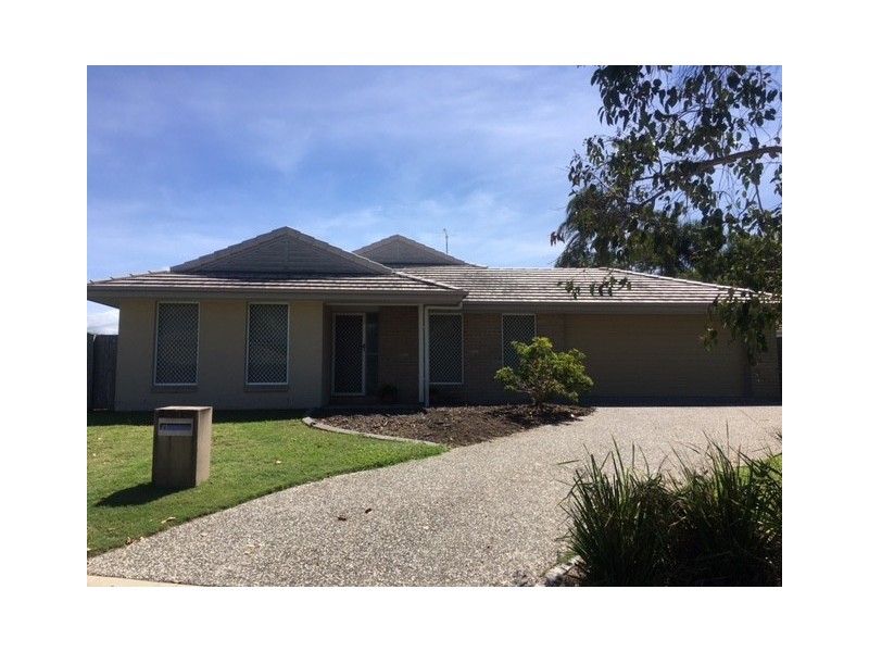 8 Adam Street, Beachmere QLD 4510