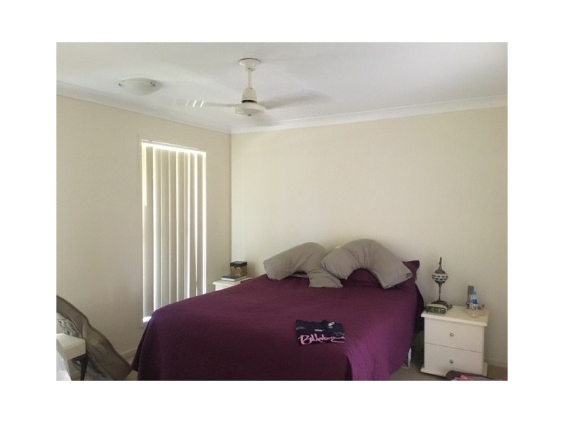 8 Adam Street, Beachmere QLD 4510