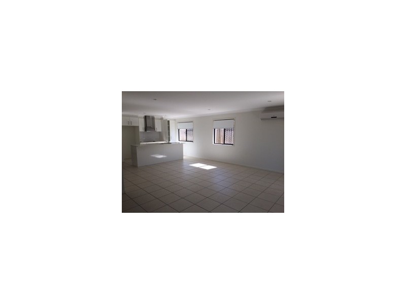 3 Dray Court, Riverhills QLD 4074