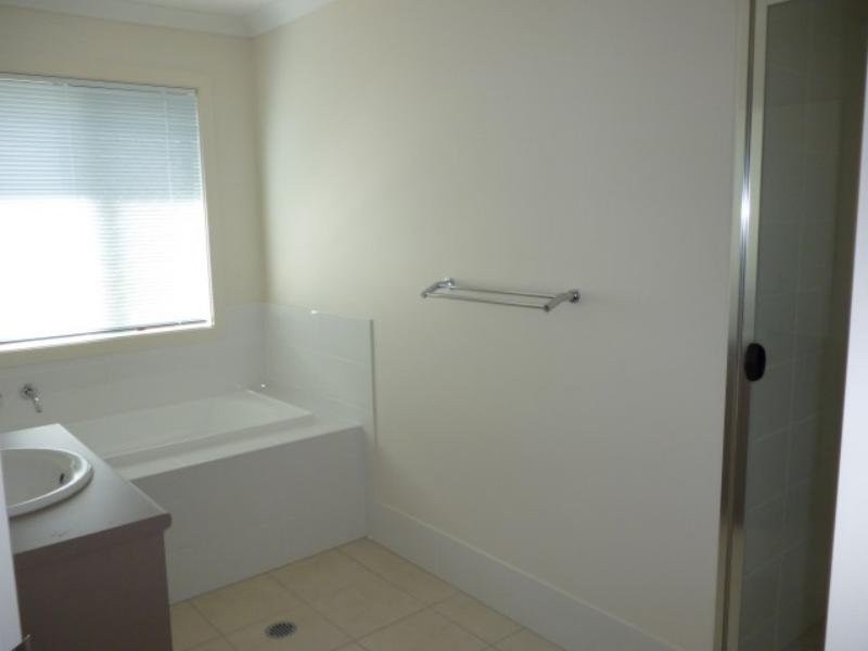 75 Huntley Crescent, Redbank Plains QLD 4301