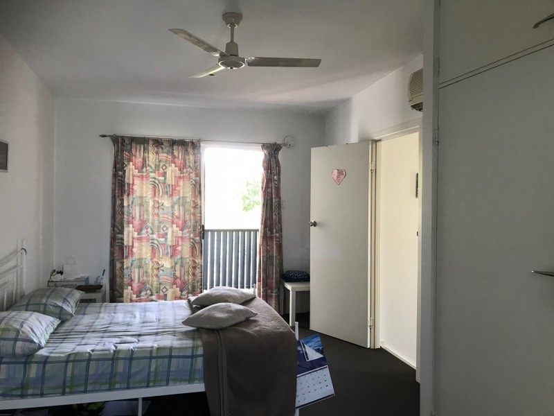 4/12 Dengate Lane, St Lucia QLD 4067