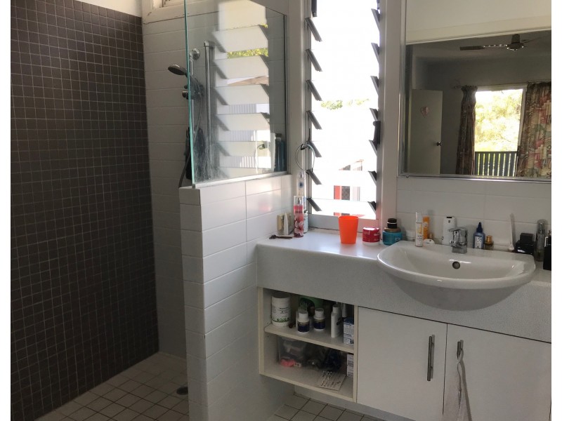 4/12 Dengate Lane, St Lucia QLD 4067