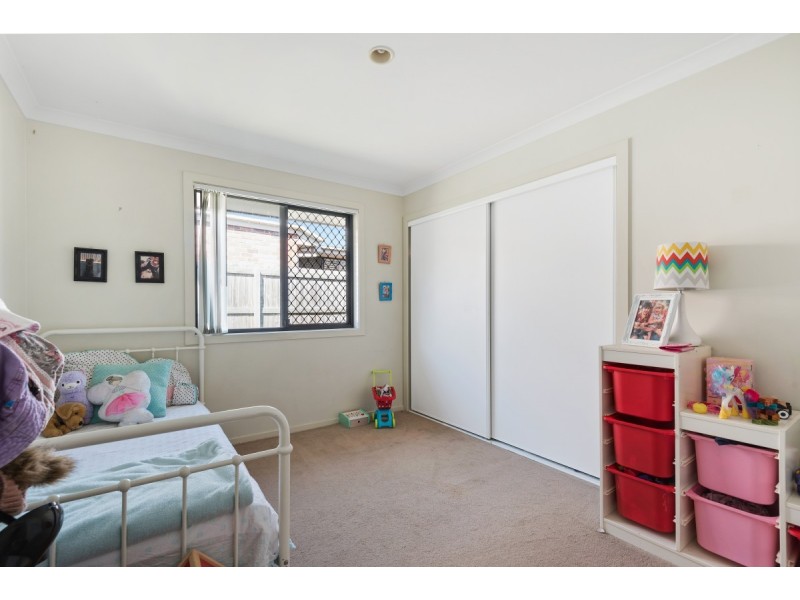 16 Scott Way, Redbank Plains QLD 4301
