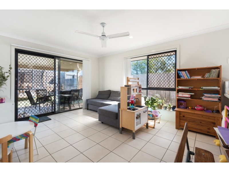 16 Scott Way, Redbank Plains QLD 4301