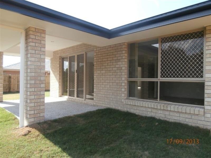 7 Greencastle Parade, Maudsland QLD 4210