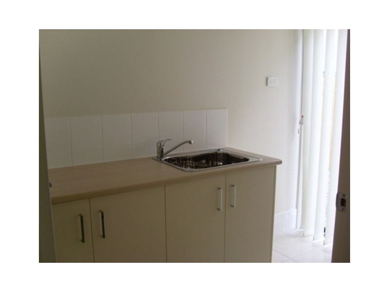 10 Fourth Avenue, Marsden QLD 4132