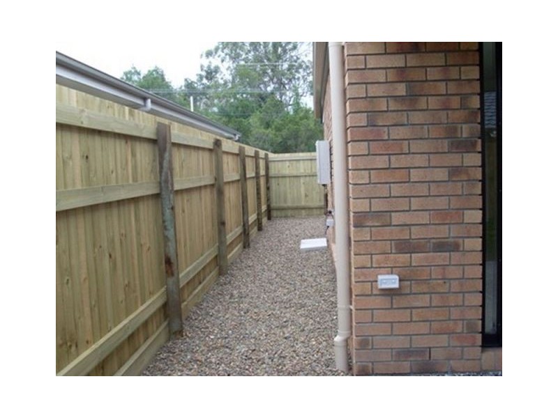 10 Fourth Avenue, Marsden QLD 4132