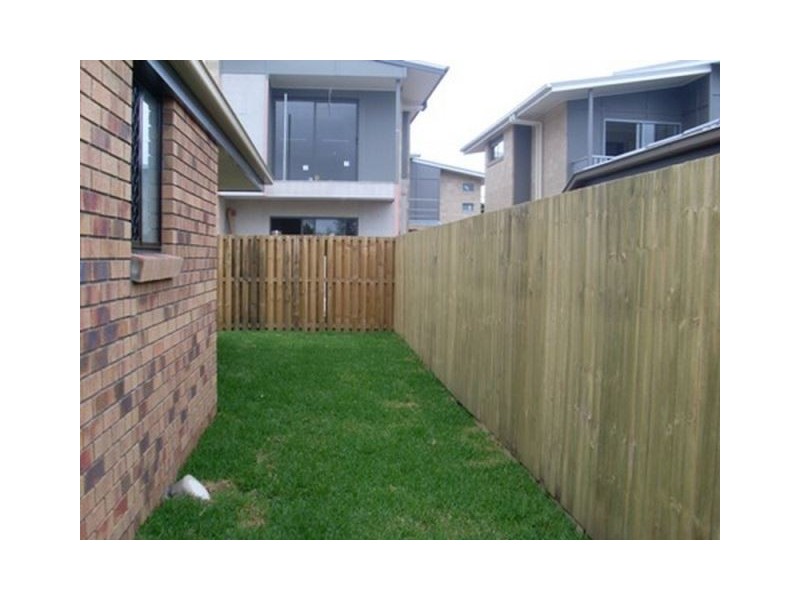 10 Fourth Avenue, Marsden QLD 4132