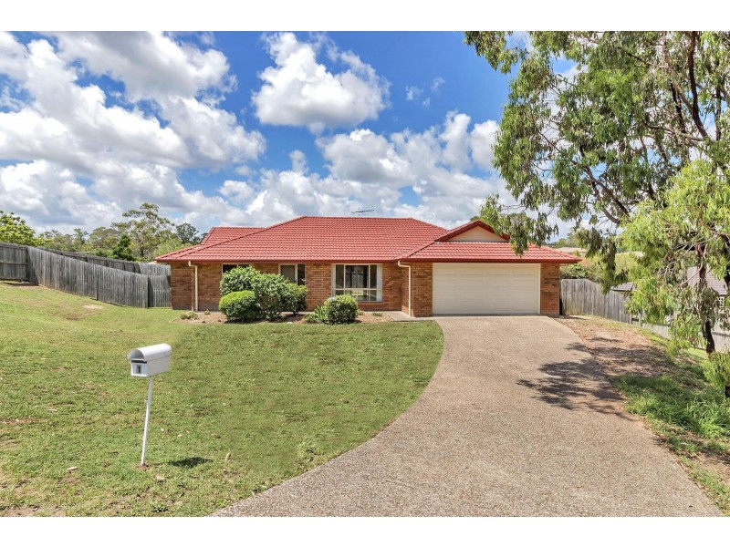 1 Schafer Court, Edens Landing QLD 4207