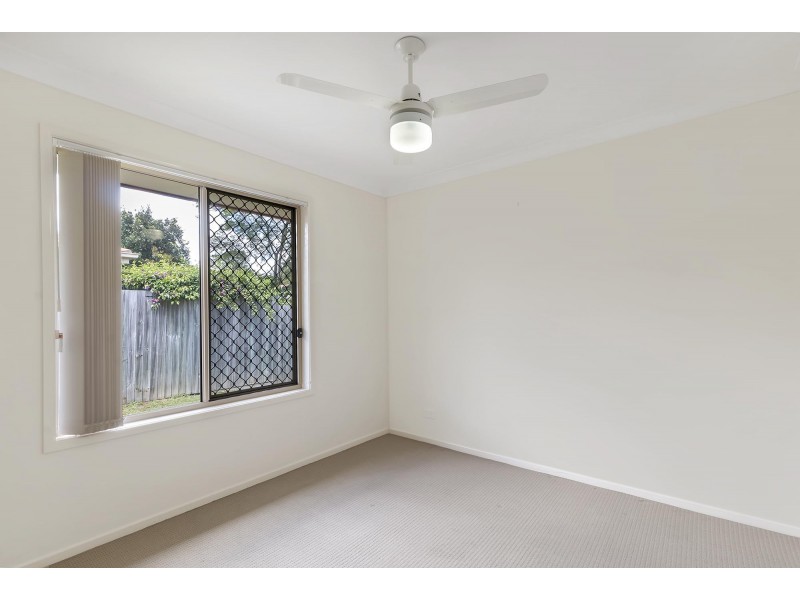 1 Schafer Court, Edens Landing QLD 4207