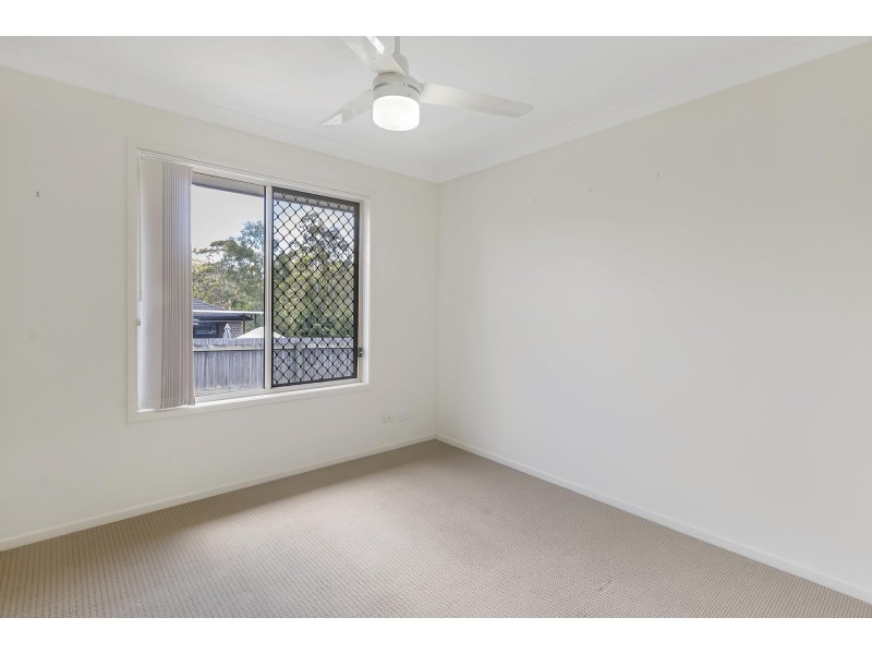 1 Schafer Court, Edens Landing QLD 4207