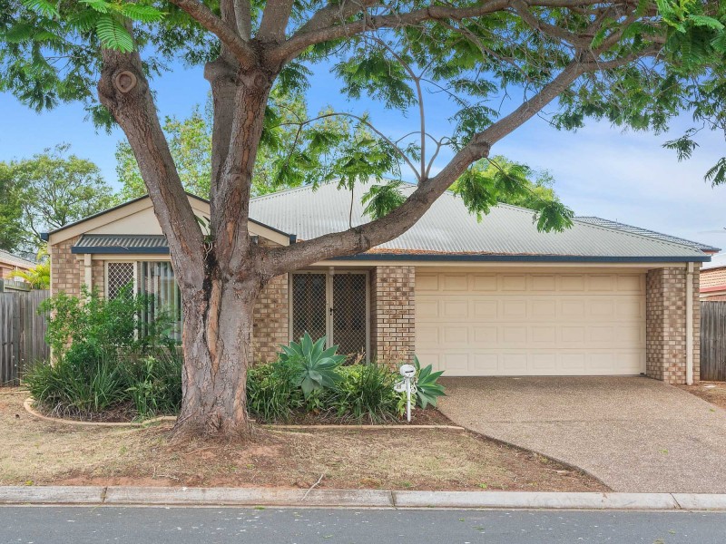 20 Magnolia Grove, Robertson QLD 4109