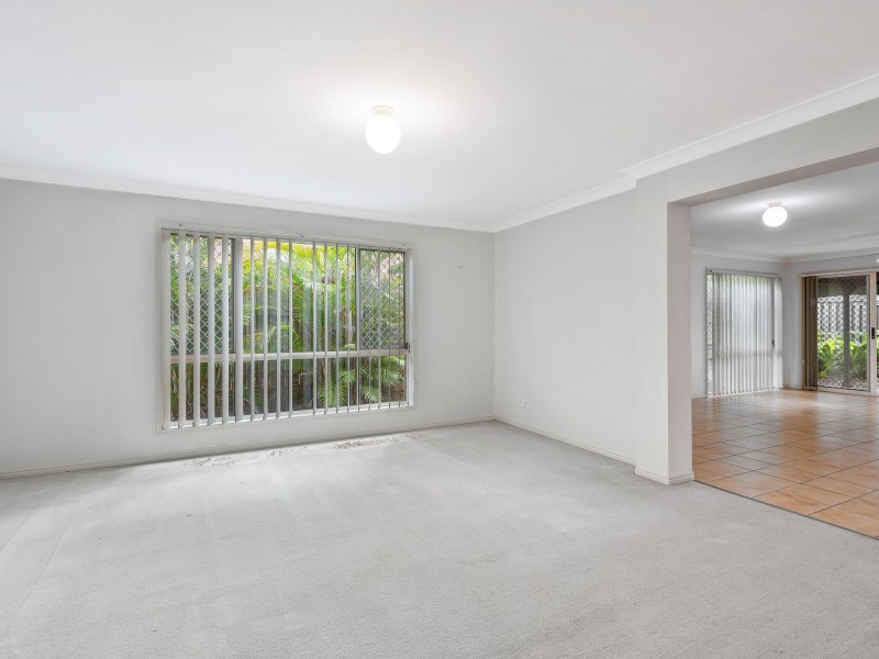 20 Magnolia Grove, Robertson QLD 4109