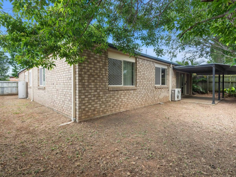 20 Magnolia Grove, Robertson QLD 4109