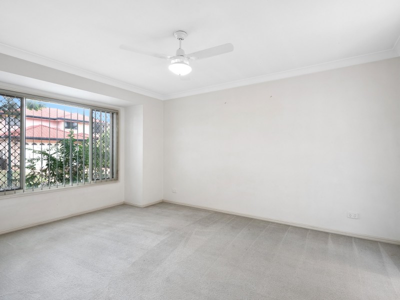 20 Magnolia Grove, Robertson QLD 4109