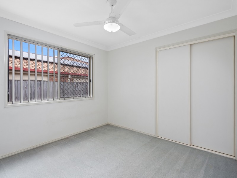 20 Magnolia Grove, Robertson QLD 4109