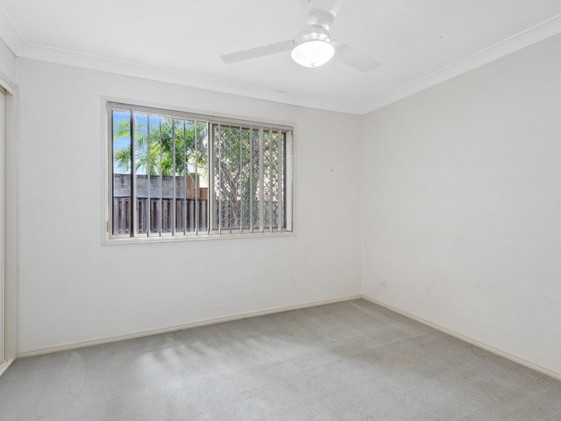 20 Magnolia Grove, Robertson QLD 4109