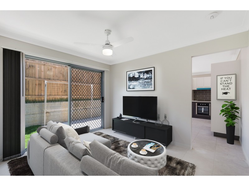 2/13 Prosperity Way, Brassall QLD 4305