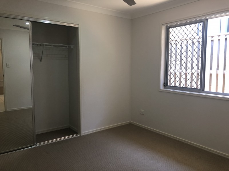 14 Kingfisher Street, Dakabin QLD 4503