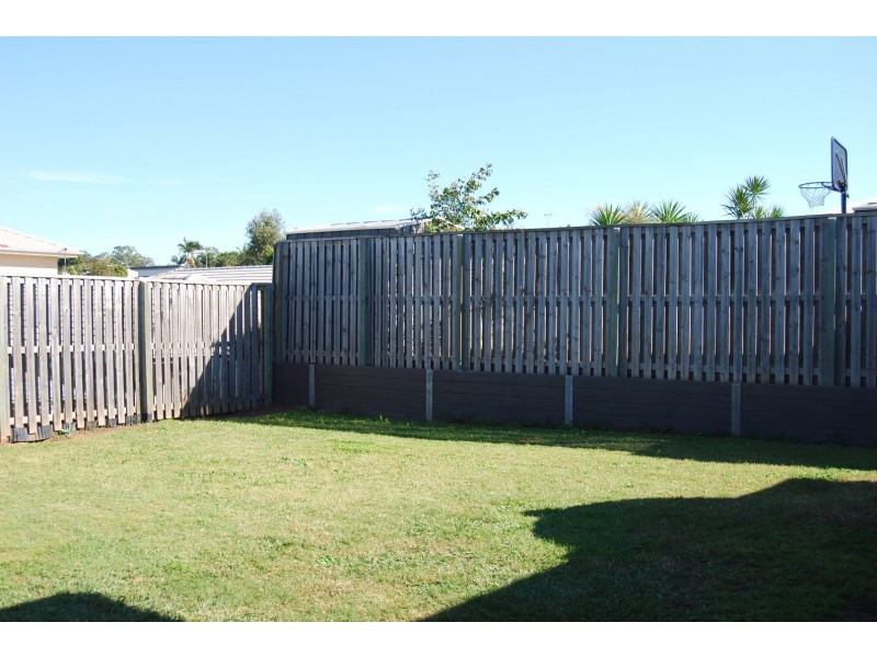 14 Kingfisher Street, Dakabin QLD 4503