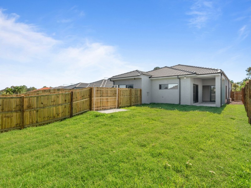 1/45 Pinelands Street, Loganlea QLD 4131