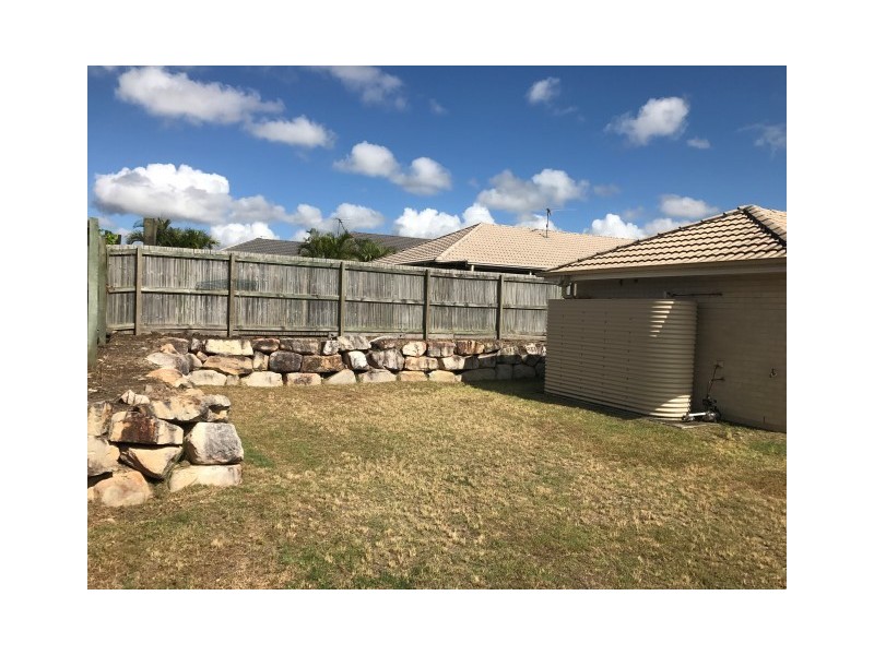 32 Pepper Tree Drive, Holmview QLD 4207