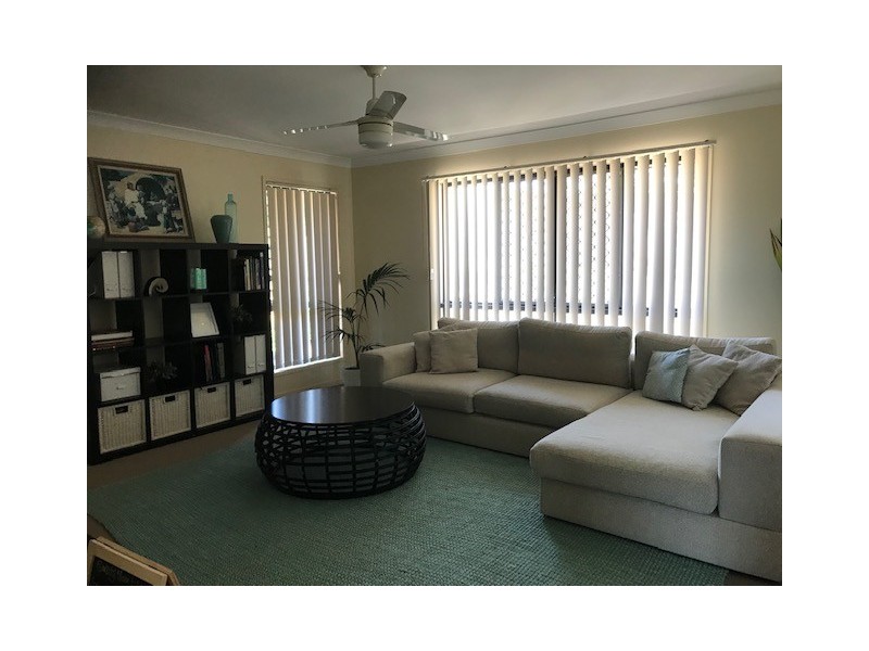 20 Eloise Place, Sumner QLD 4074