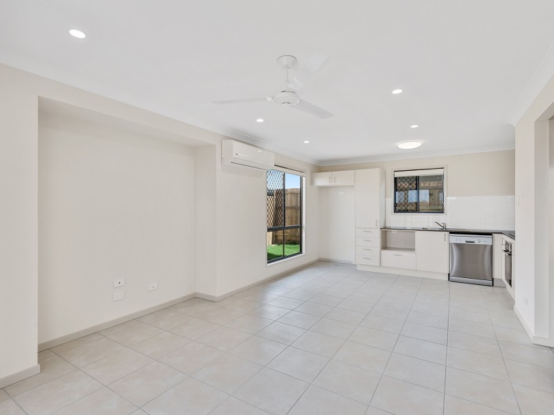 2/18 Dalby Street, Holmview QLD 4207