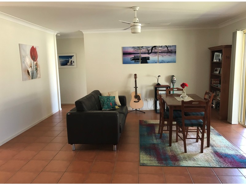 11 Creekside Circuit West, Victoria Point QLD 4165