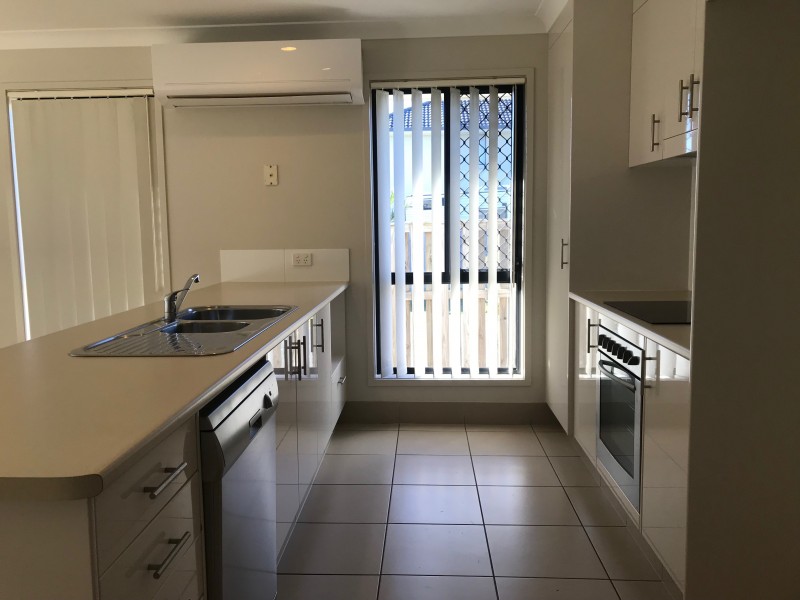 79 Sears Parade, North Lakes QLD 4509