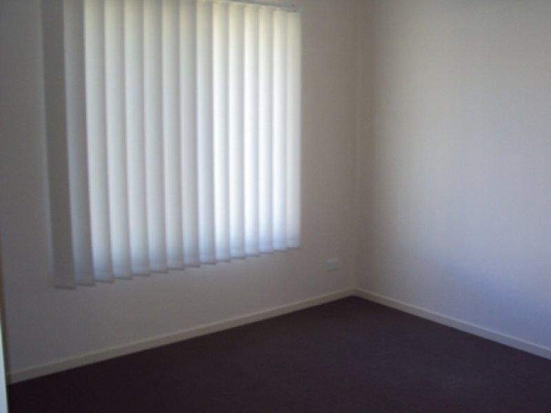 5 Harold Reinhardt Drive, Redbank Plains QLD 4301