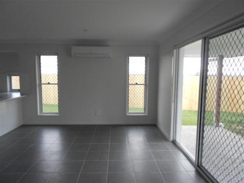 8 McGuigan Court, Goodna QLD 4300