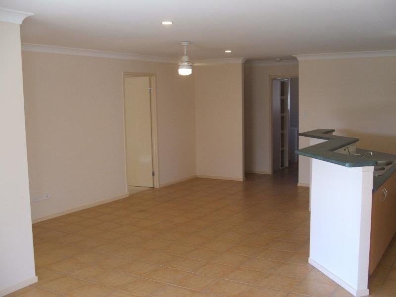 10 Fernwood Court, Victoria Point QLD 4165