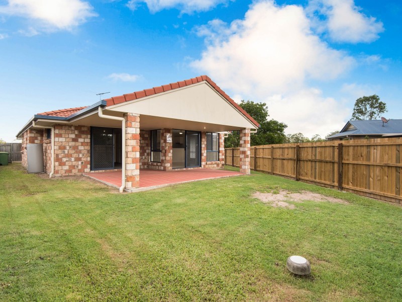 38 Lake Manchester Street, Logan Reserve QLD 4133