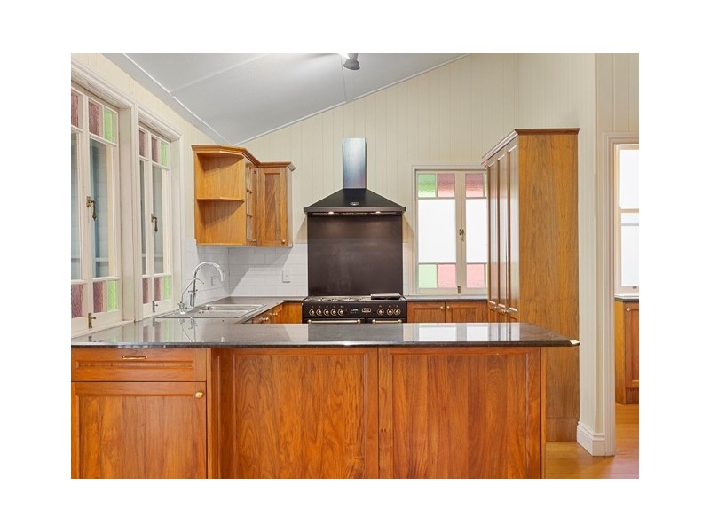 22 Bentley  Street, Morningside QLD 4170