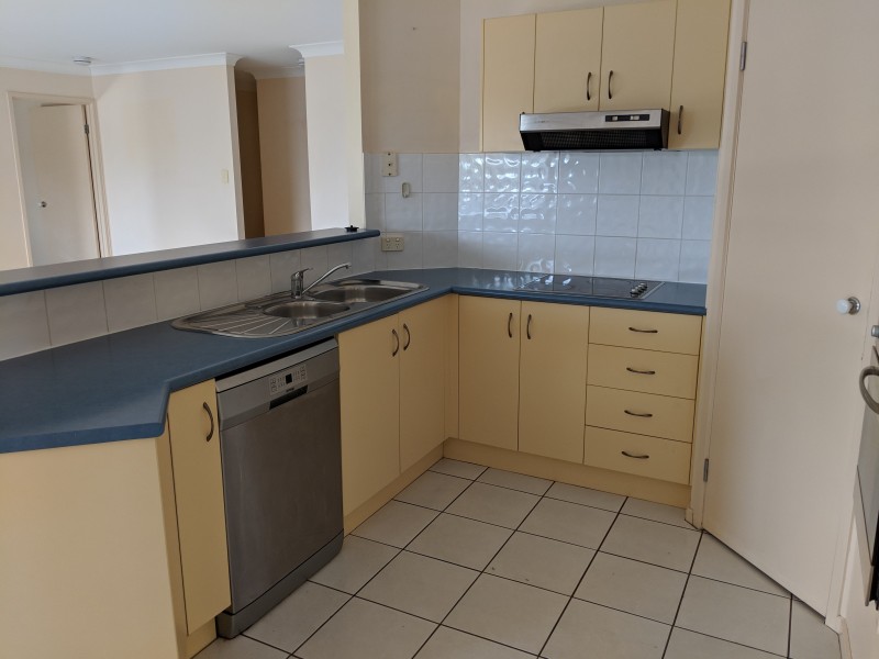8 Farzana Place, Underwood QLD 4119