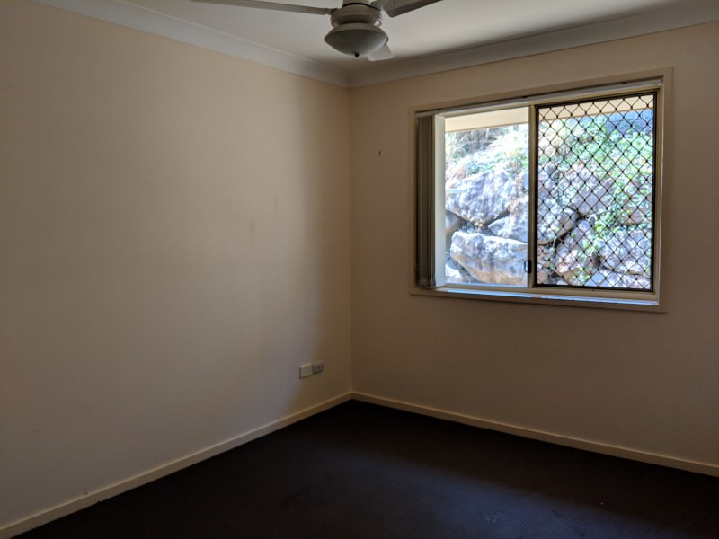 8 Farzana Place, Underwood QLD 4119