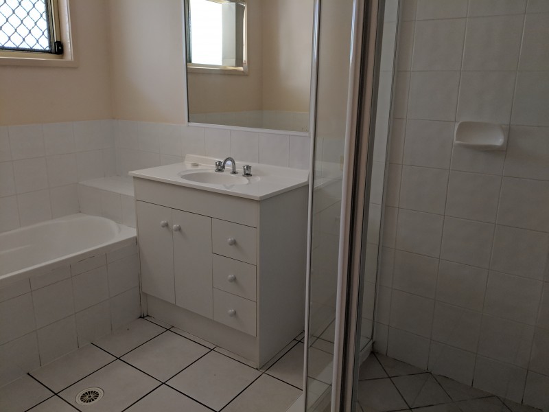 8 Farzana Place, Underwood QLD 4119