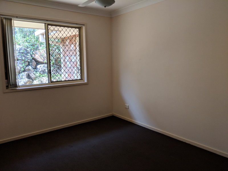 8 Farzana Place, Underwood QLD 4119