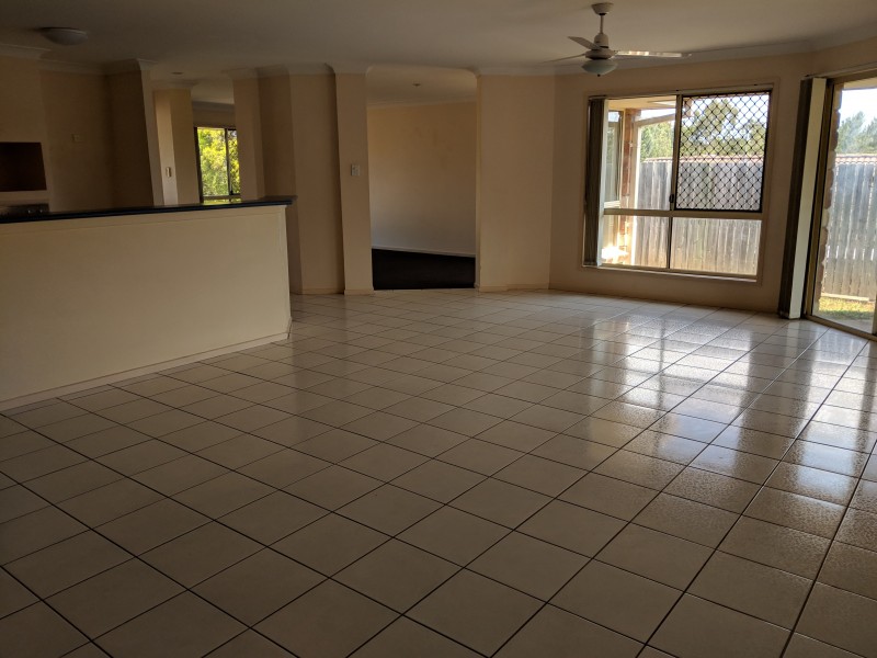 8 Farzana Place, Underwood QLD 4119