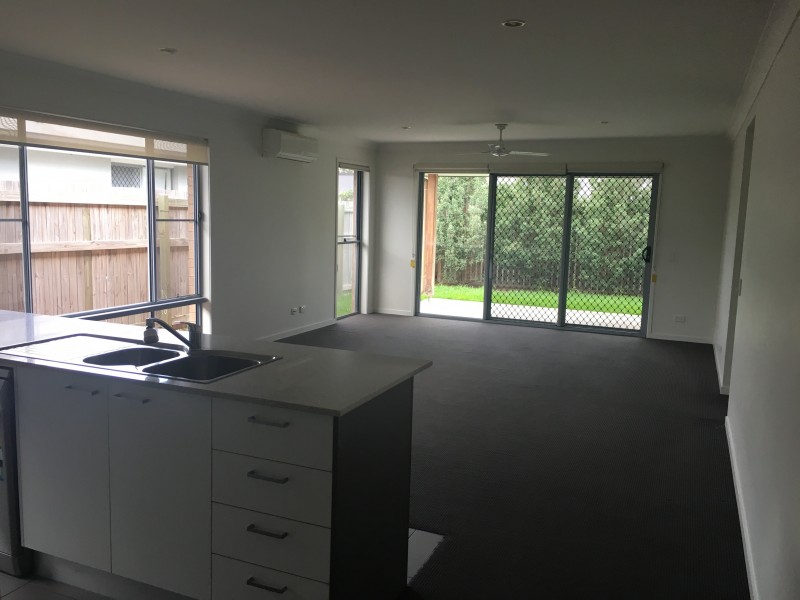 89 Brookside Circuit, Ormeau QLD 4208