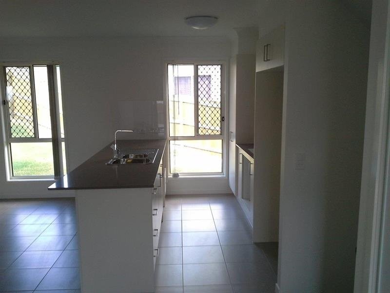 22 Parkfront Terrace, Waterford QLD 4133